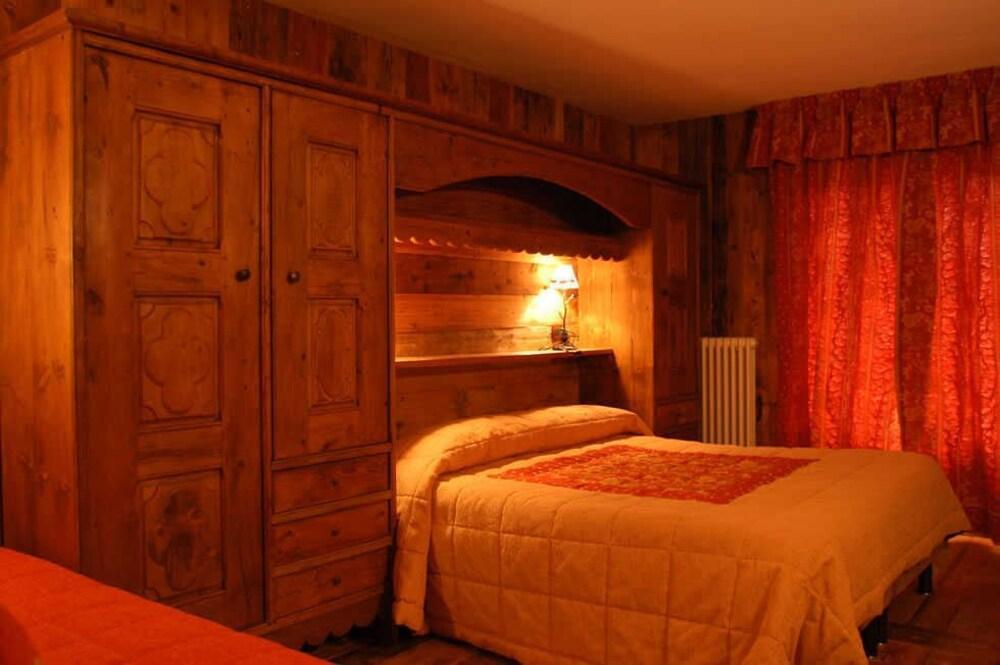 La Madonnina Del Gran Paradiso Wellness Hotel Cogne Luaran gambar