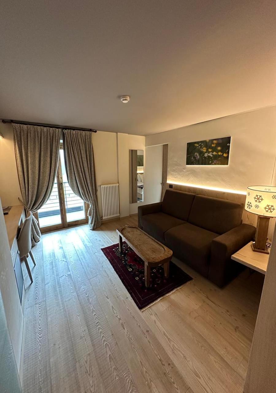 La Madonnina Del Gran Paradiso Wellness Hotel Cogne Luaran gambar