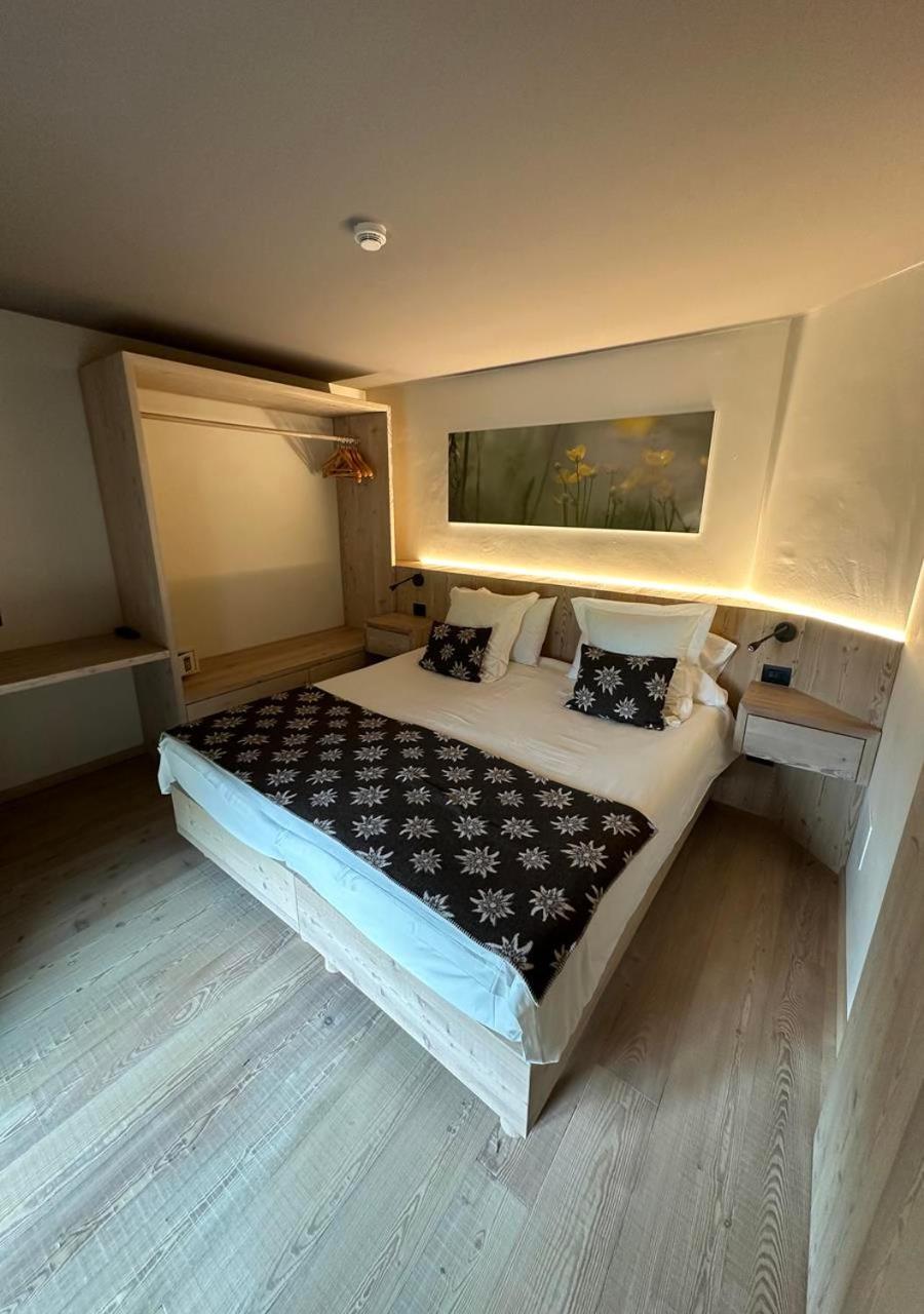 La Madonnina Del Gran Paradiso Wellness Hotel Cogne Luaran gambar