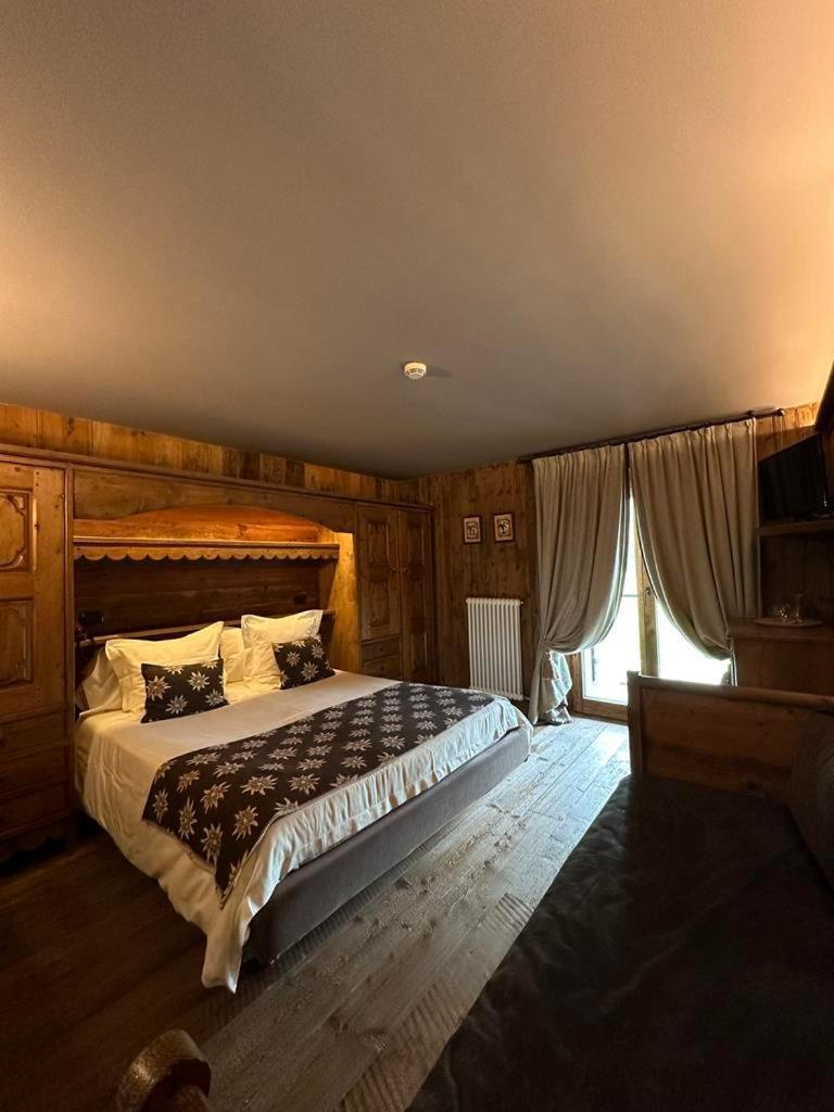 La Madonnina Del Gran Paradiso Wellness Hotel Cogne Luaran gambar
