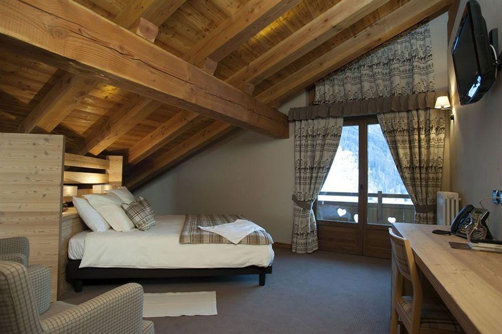 La Madonnina Del Gran Paradiso Wellness Hotel Cogne Luaran gambar
