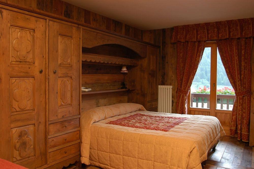 La Madonnina Del Gran Paradiso Wellness Hotel Cogne Luaran gambar