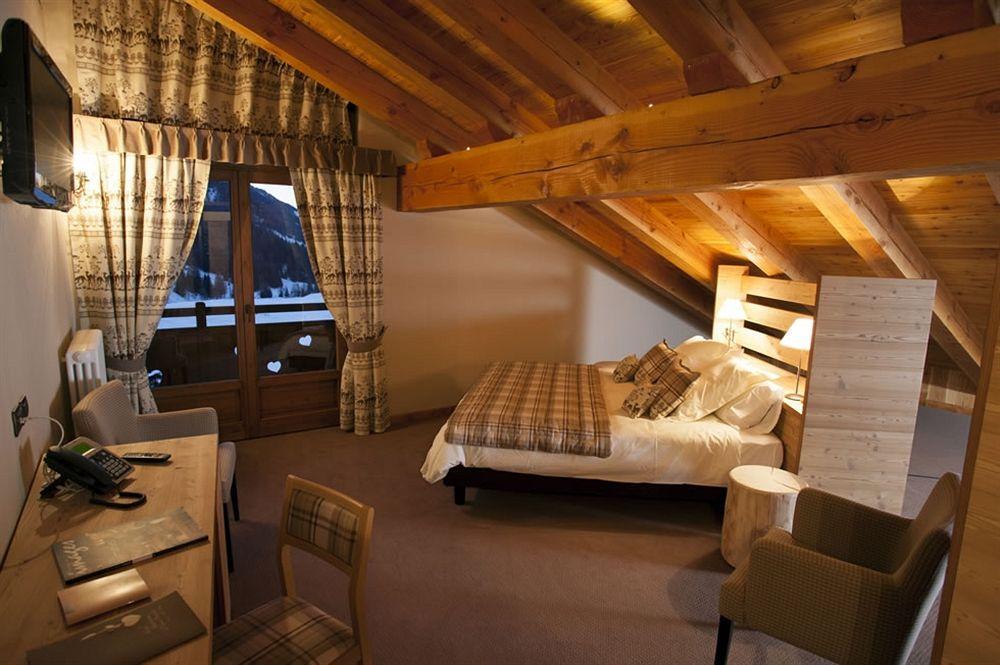 La Madonnina Del Gran Paradiso Wellness Hotel Cogne Luaran gambar